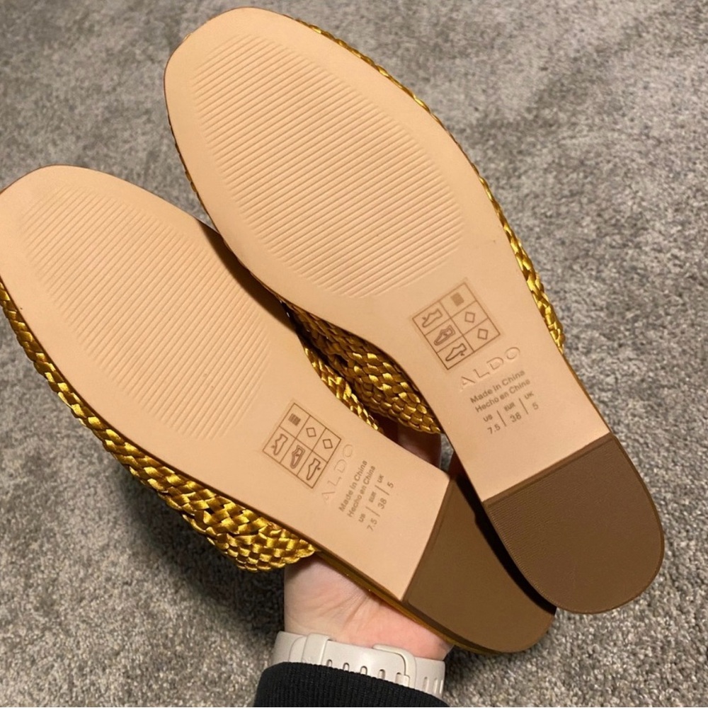 💜 Aldo Woven Basket Slip on Sandals Mules - Picture 2 of 3